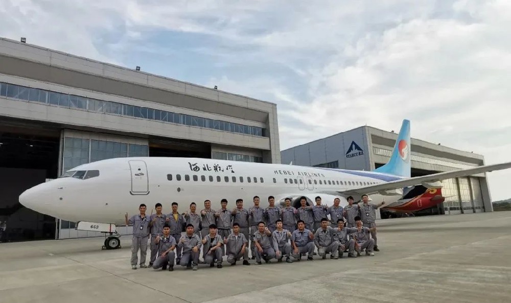 日照山太順利完成B737-800型飛機(jī)換裝噴涂工作